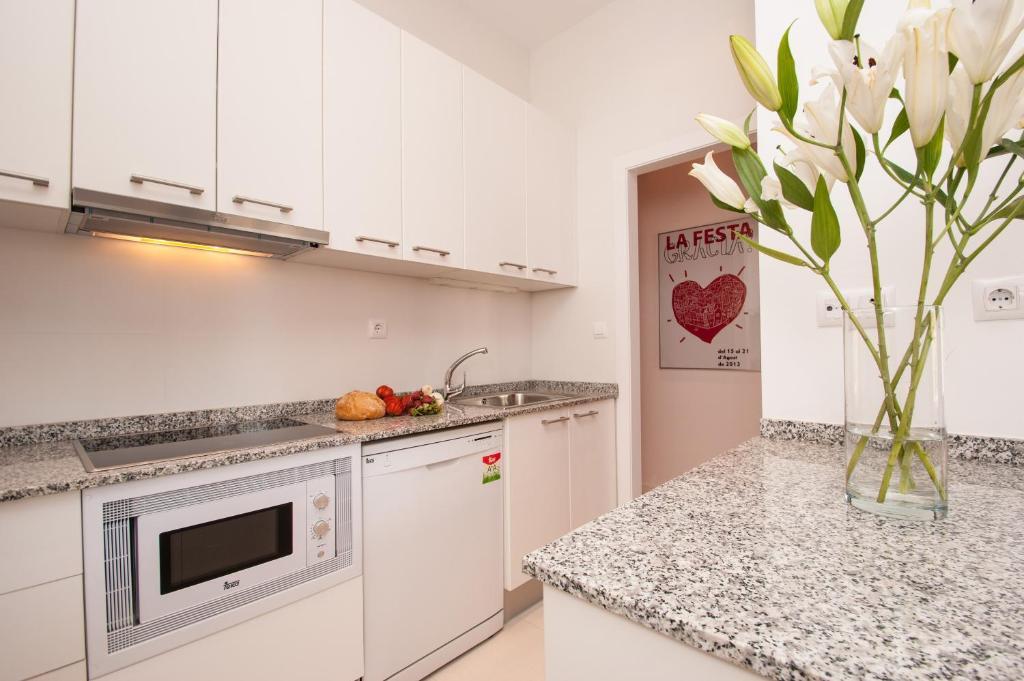 Short Stay Group Gracia Serviced Apartments Barcelona Habitación foto