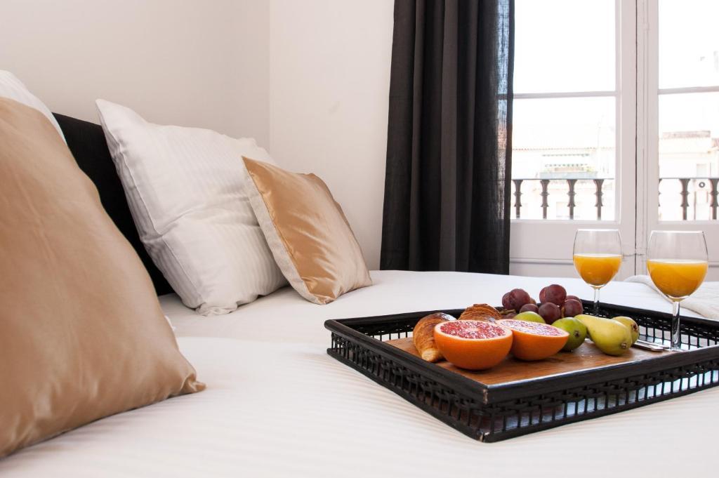 Short Stay Group Gracia Serviced Apartments Barcelona Habitación foto