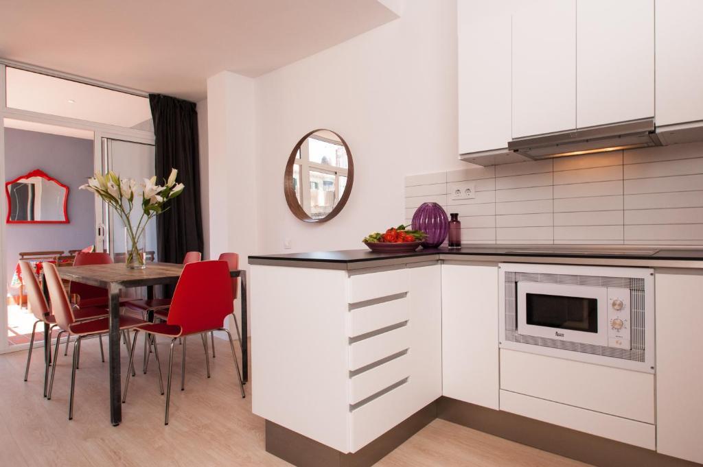 Short Stay Group Gracia Serviced Apartments Barcelona Habitación foto